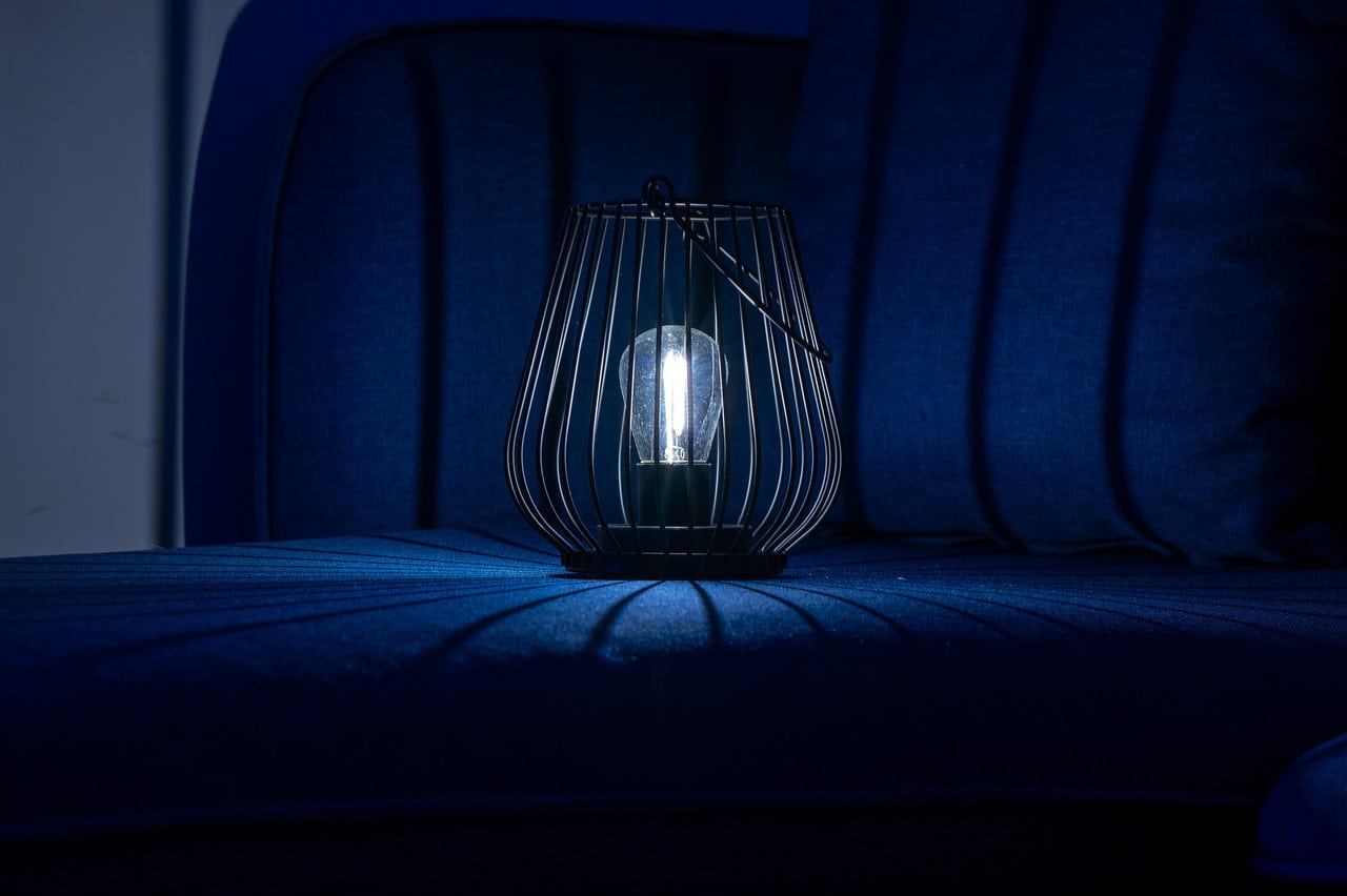 Kenapa Lampu LED Lebih Hemat Listrik - PT. MEGA CITRA BESTARI