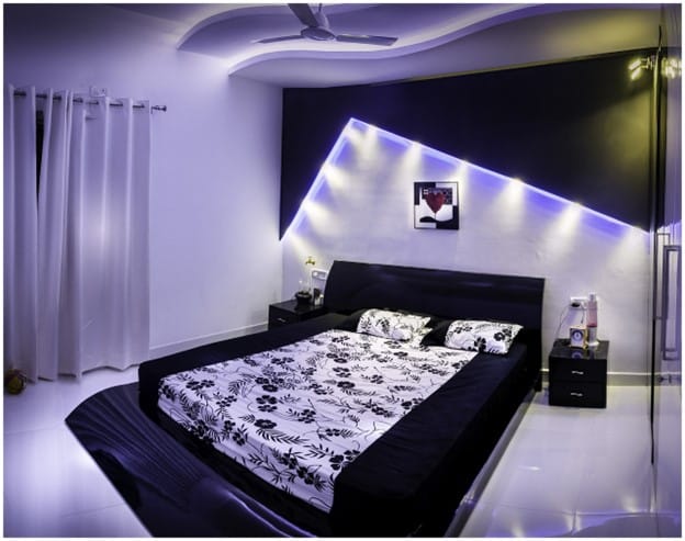 Lampu LED di kamar tidur