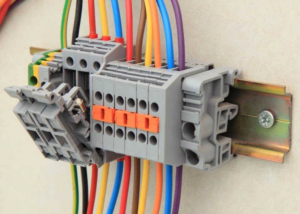 Standar Ukuran Kabel Listrik yang Tepat untuk Hunian Anda, Jangan Salah Pilih! 3 Ilustrasi Ukuran Kabel Listrik